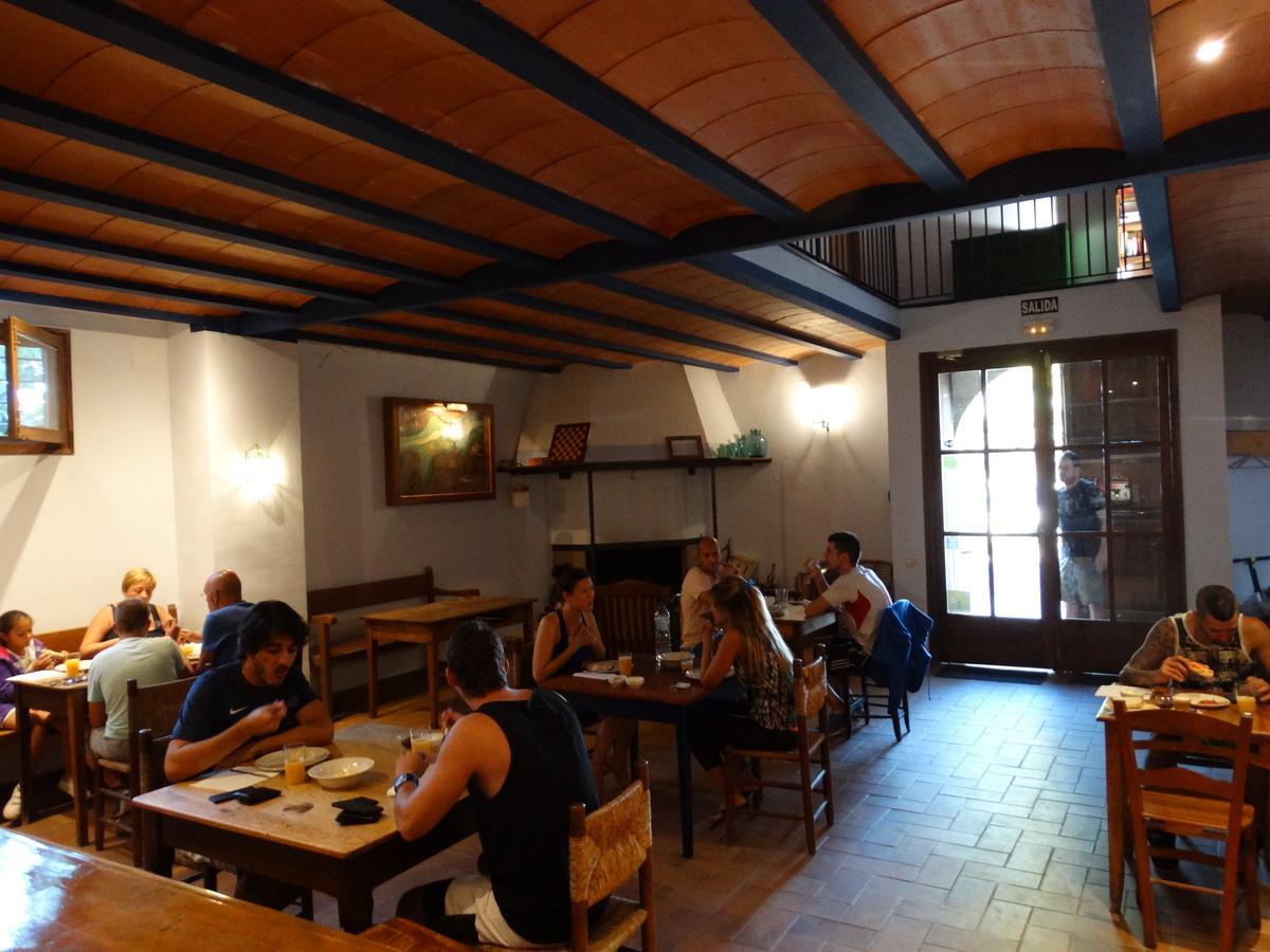 Crux Albergue Adahuesca Buitenkant foto
