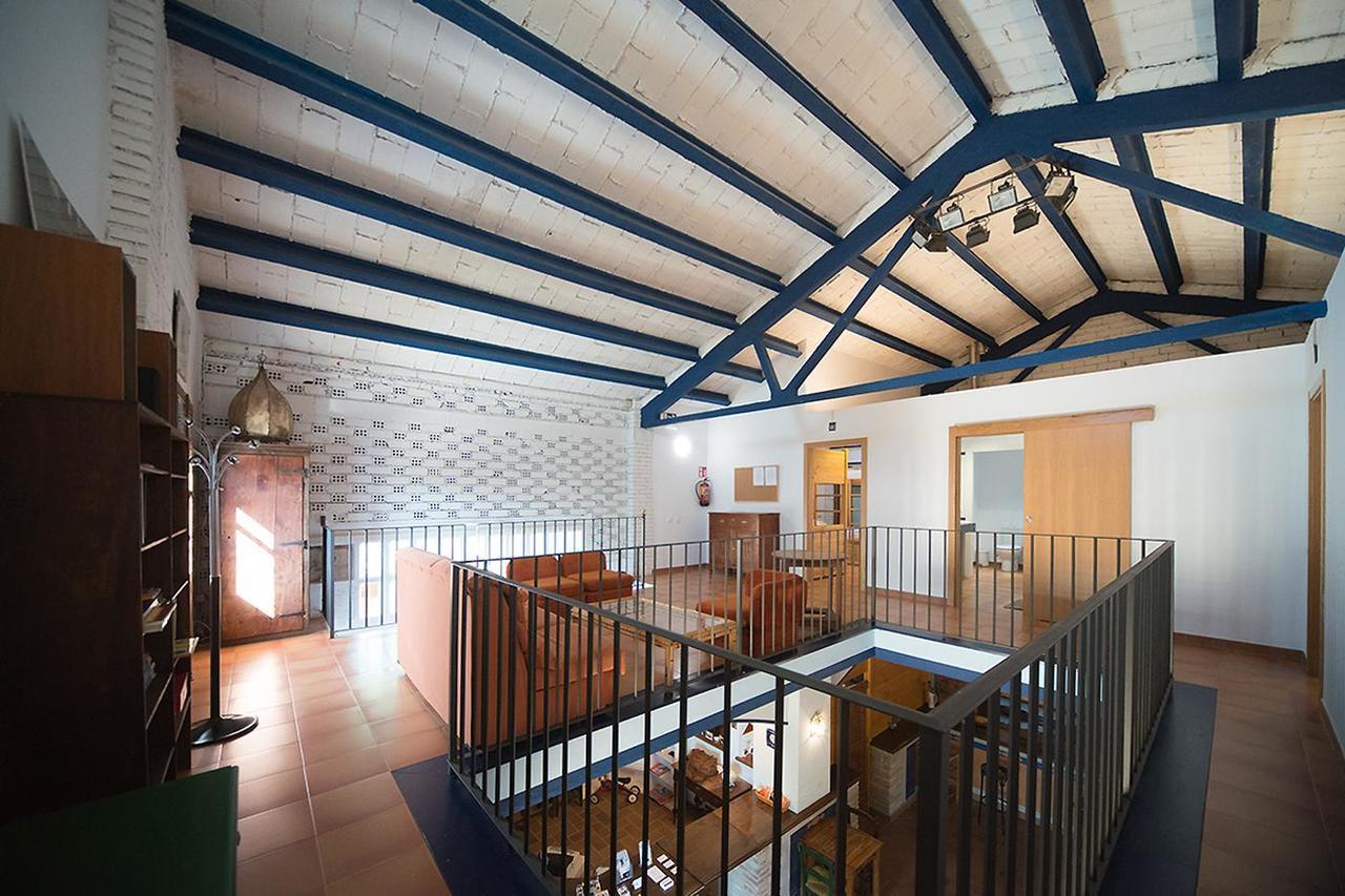 Crux Albergue Adahuesca Buitenkant foto