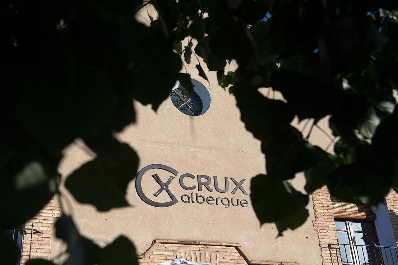 Crux Albergue Adahuesca Buitenkant foto