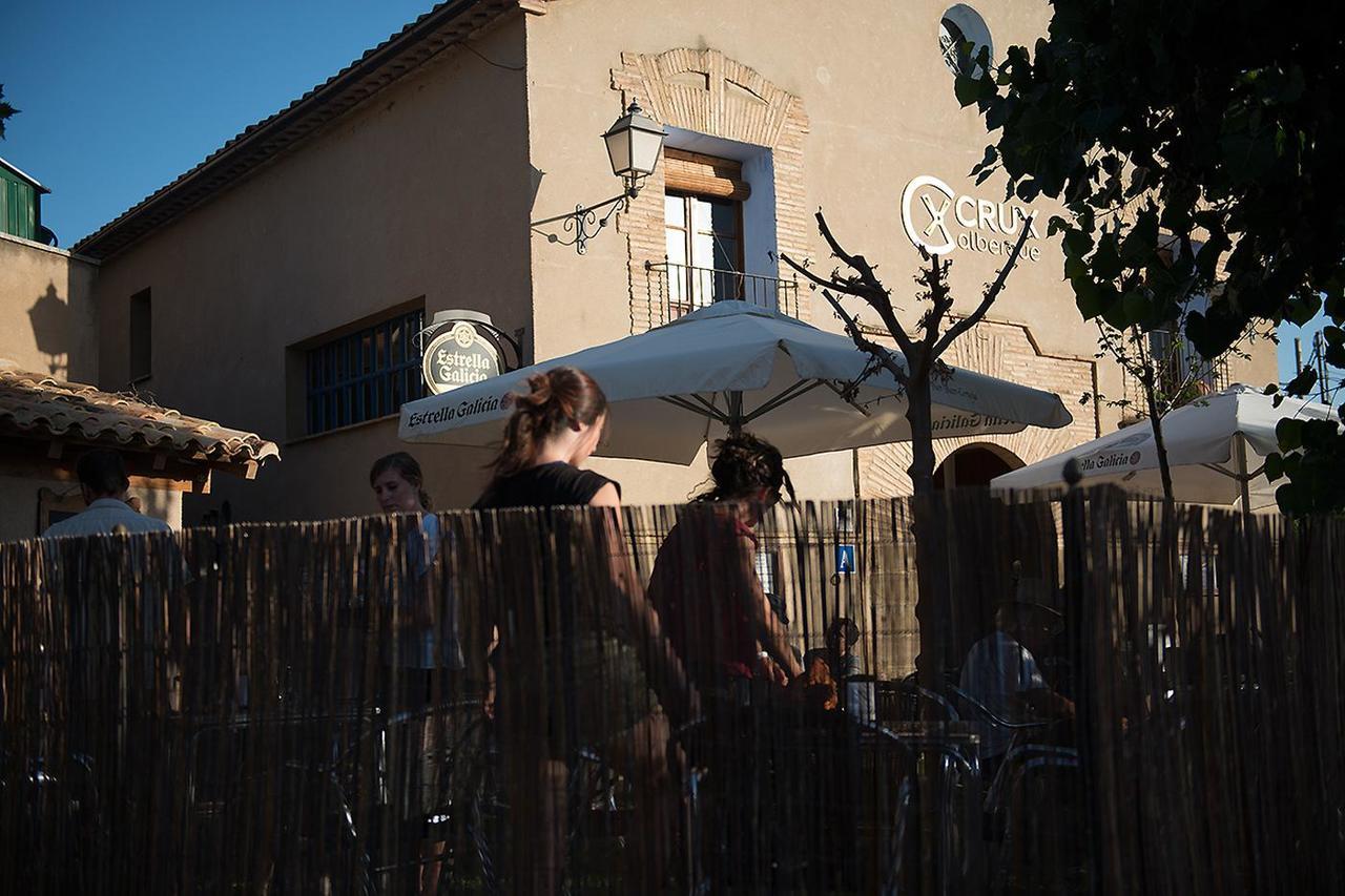 Crux Albergue Adahuesca Buitenkant foto