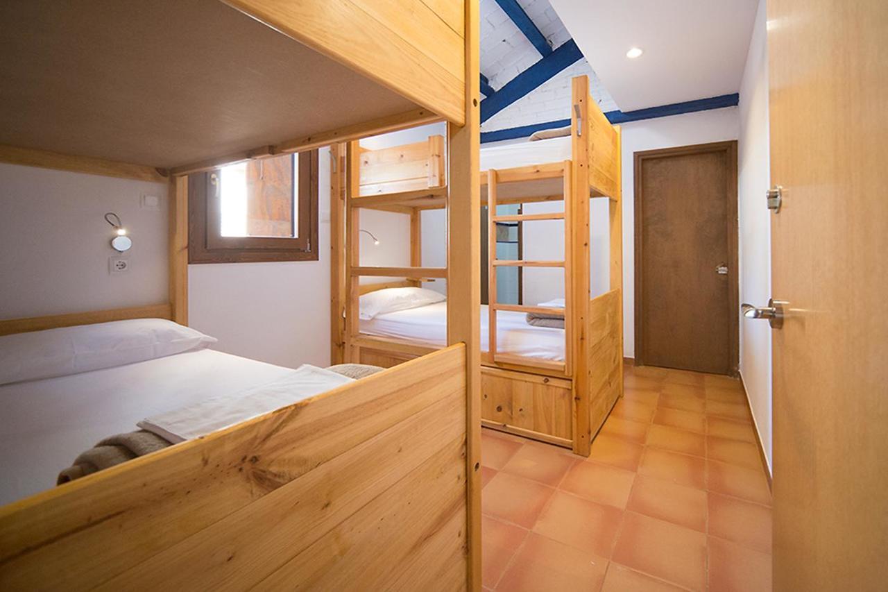 Crux Albergue Adahuesca Buitenkant foto