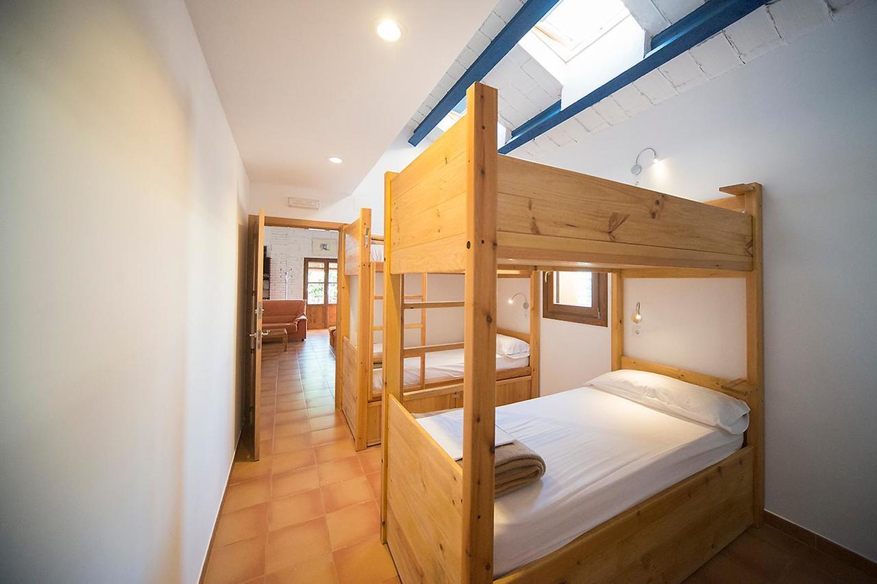 Crux Albergue Adahuesca Buitenkant foto